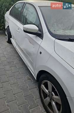 Лифтбек Skoda Rapid 2012 в 