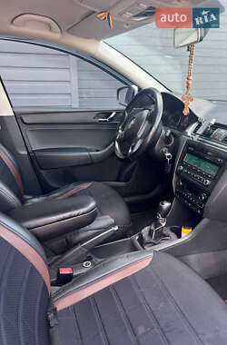 Ліфтбек Skoda Rapid 2014 в 