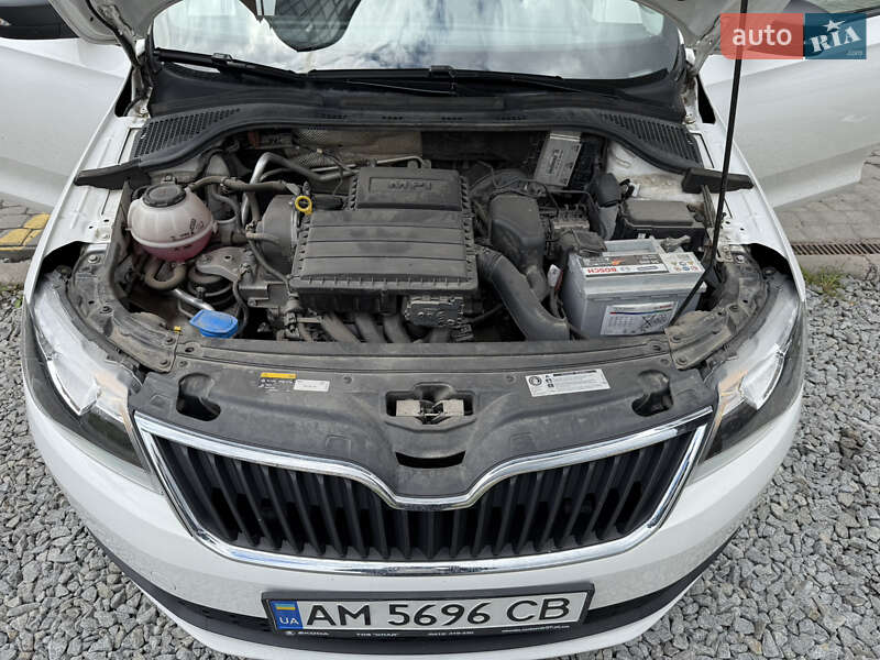 Ліфтбек Skoda Rapid 2017 в Житомирі
