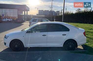 Лифтбек Skoda Rapid 2013 в 