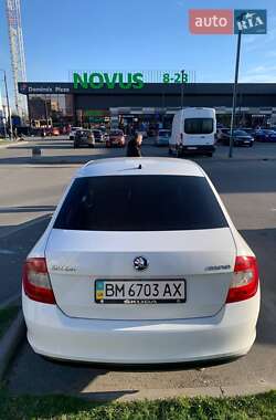 Лифтбек Skoda Rapid 2013 в 