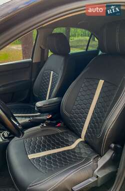 Лифтбек Skoda Rapid 2014 в 