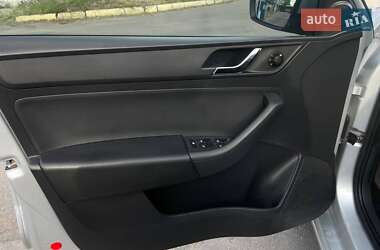 Ліфтбек Skoda Rapid 2013 в 
