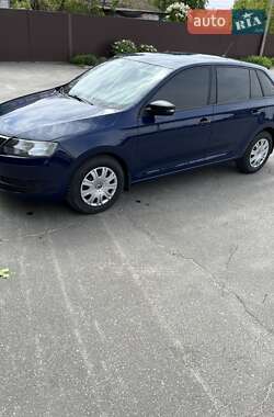 Хэтчбек Skoda Rapid 2015 в 