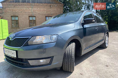 Хэтчбек Skoda Rapid 2015 в 