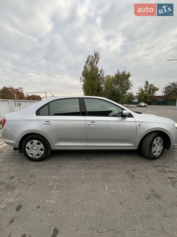 Ліфтбек Skoda Rapid 2013 в Києві