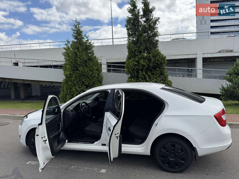 Ліфтбек Skoda Rapid 2013 в Києві