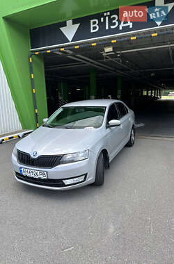 Лифтбек Skoda Rapid 2013 в Киеве