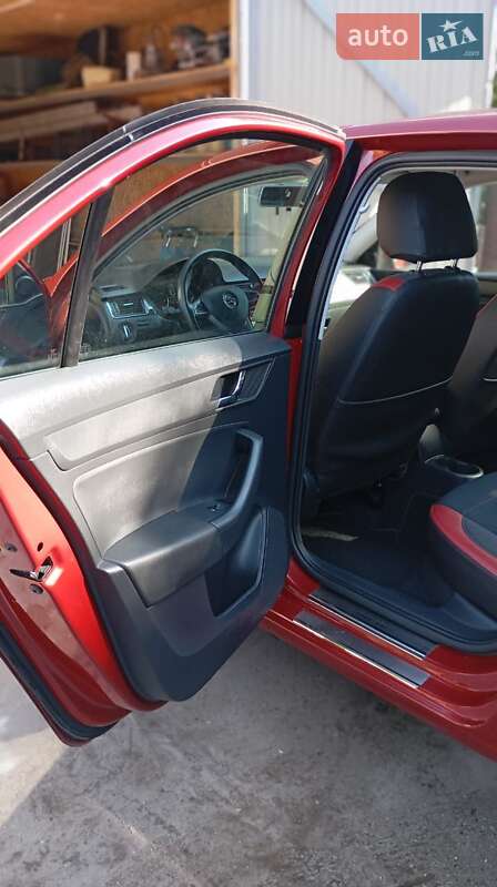 Лифтбек Skoda Rapid 2013 в Чигирине