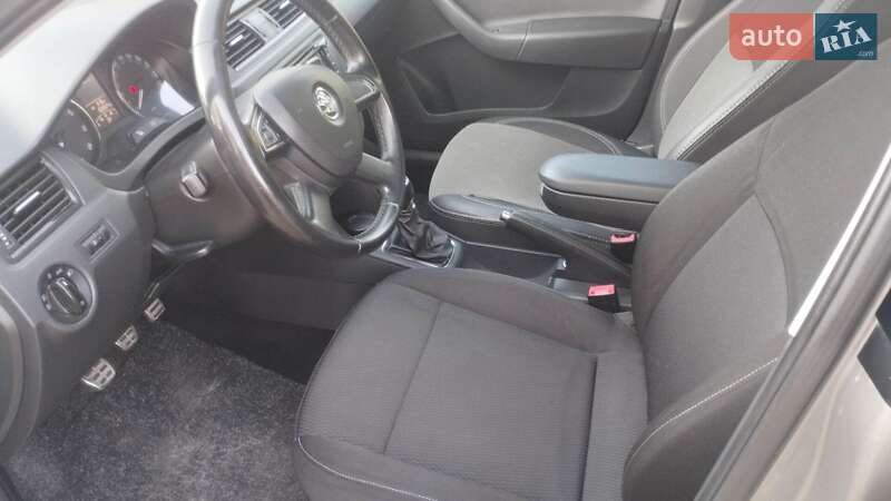 Лифтбек Skoda Rapid 2013 в Кропивницком