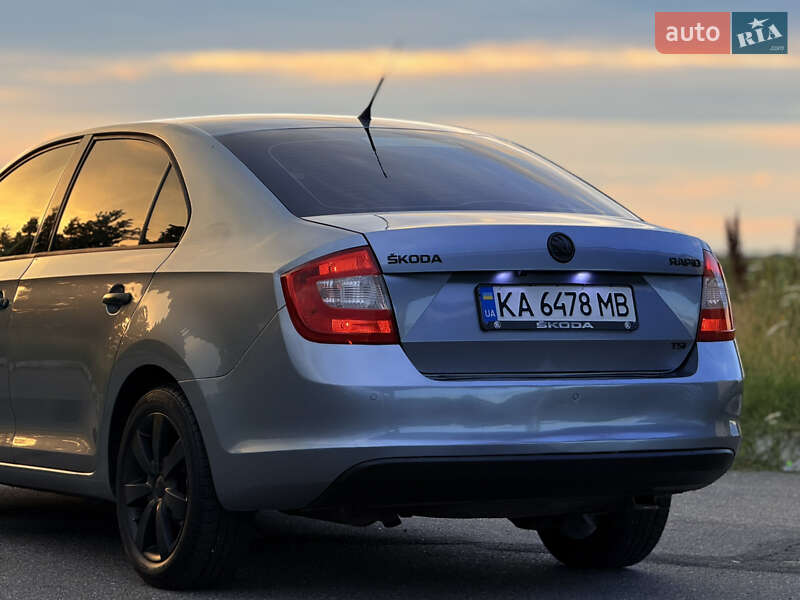 Лифтбек Skoda Rapid 2013 в Мене