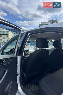 Лифтбек Skoda Rapid 2015 в 
