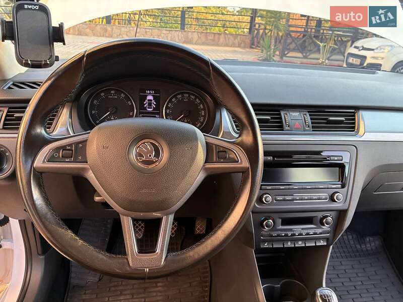 Лифтбек Skoda Rapid 2013 в Хусте