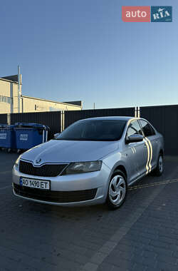 Лифтбек Skoda Rapid 2014 в Ужгороде
