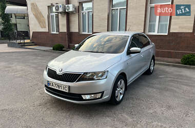 Лифтбек Skoda Rapid 2013 в Знаменке