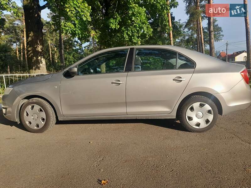 Хетчбек Skoda Rapid 2013 в Києві фото 3 Хетчбек Skoda Rapid 2013 в Києві