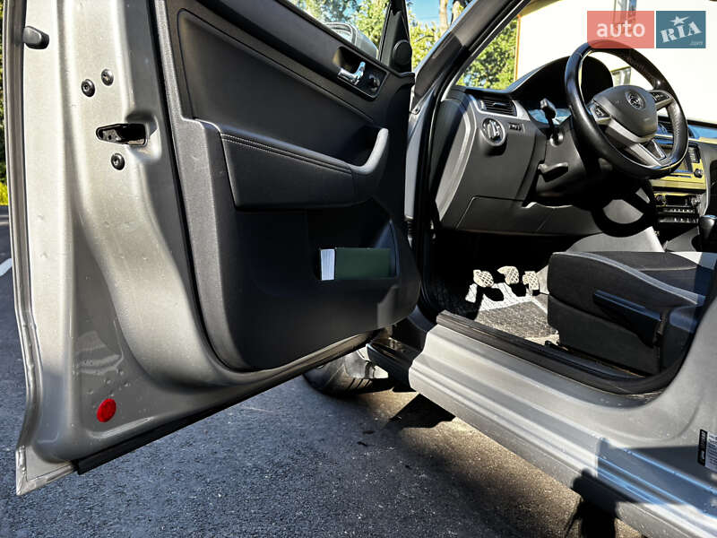 Ліфтбек Skoda Rapid 2017 в Києві фото 8 Ліфтбек Skoda Rapid 2017 в Києві
