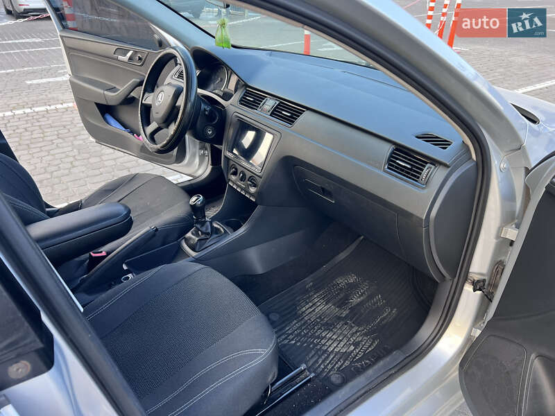 Лифтбек Skoda Rapid 2012 в Львове