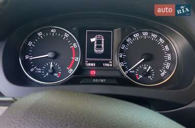 Лифтбек Skoda Rapid 2016 в 