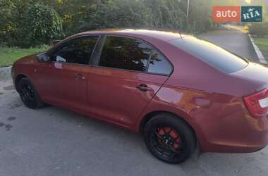 Лифтбек Skoda Rapid 2015 в Житомире