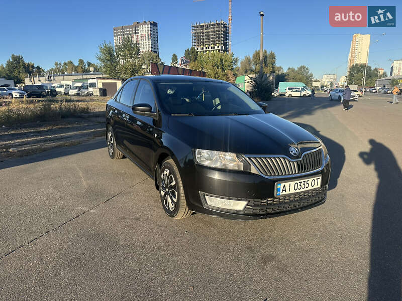 Лифтбек Skoda Rapid 2015 в Киеве