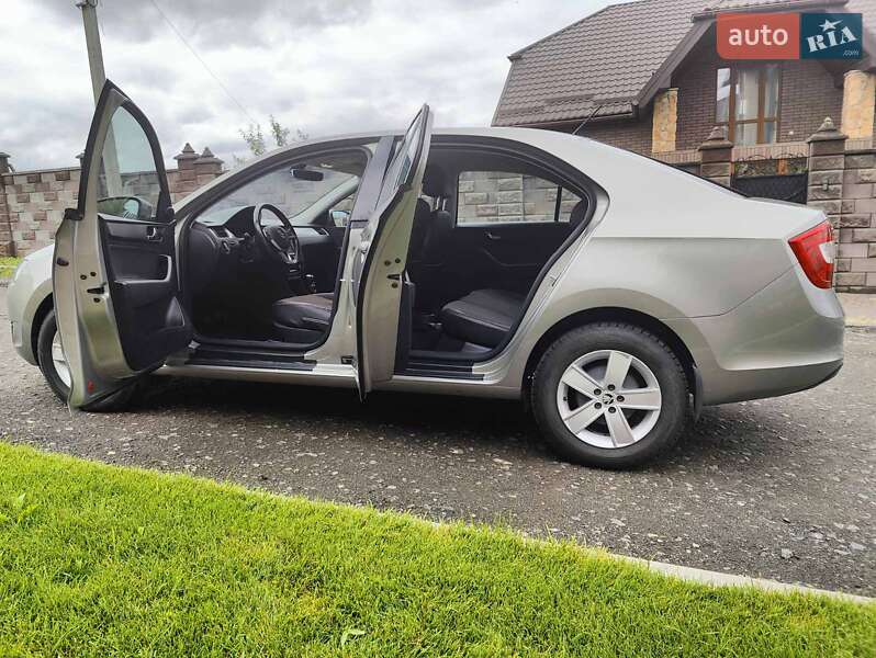 Лифтбек Skoda Rapid 2016 в Ровно