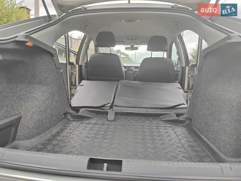 Лифтбек Skoda Rapid 2016 в Ровно