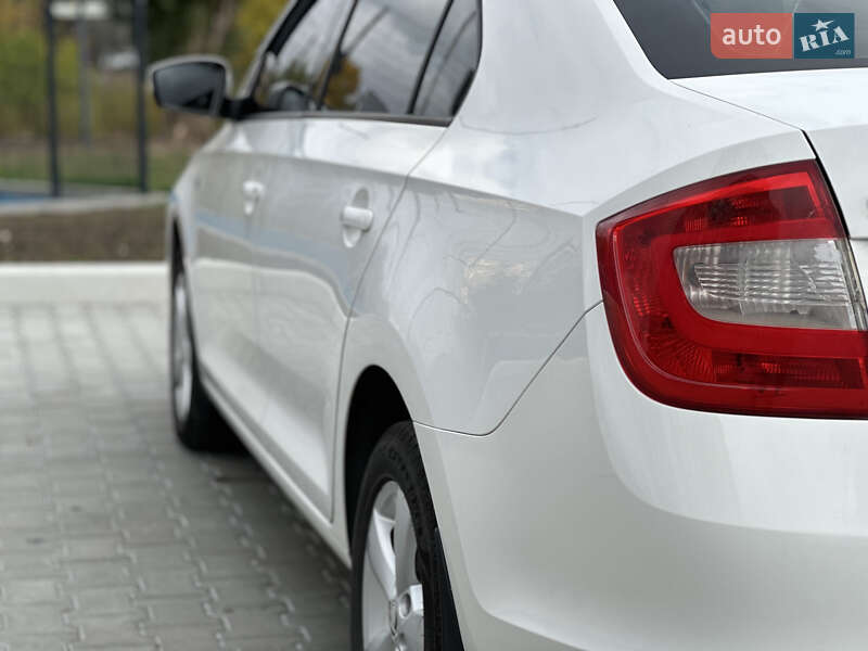 Ліфтбек Skoda Rapid 2014 в Кропивницькому