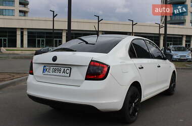 Лифтбек Skoda Rapid 2013 в 