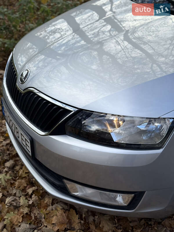 Лифтбек Skoda Rapid 2013 в Ивано-Франковске
