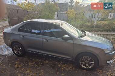 Лифтбек Skoda Rapid 2013 в Киеве Лифтбек Skoda Rapid 2013 в Киеве
