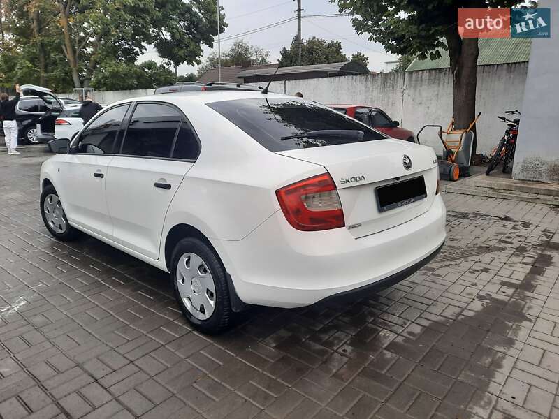 Лифтбек Skoda Rapid 2014 в Ровно фото 4 Лифтбек Skoda Rapid 2014 в Ровно