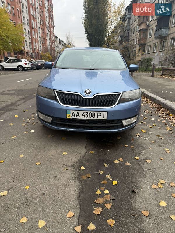 Лифтбек Skoda Rapid 2013 в Киеве фото Лифтбек Skoda Rapid 2013 в Киеве