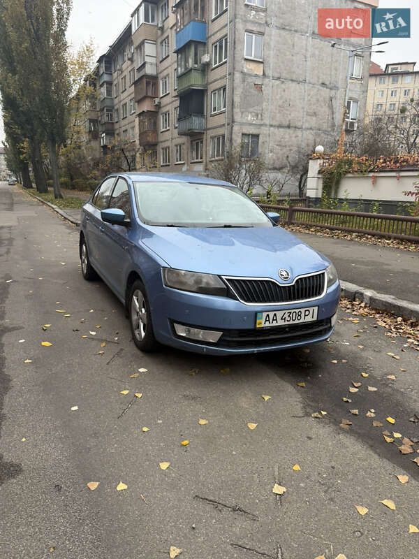 Лифтбек Skoda Rapid 2013 в Киеве фото 3 Лифтбек Skoda Rapid 2013 в Киеве