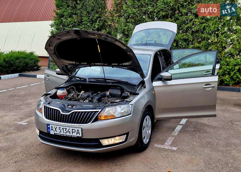 Лифтбек Skoda Rapid 2013 в Песочине