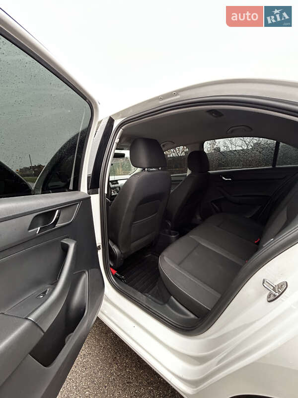 Лифтбек Skoda Rapid 2016 в Киеве