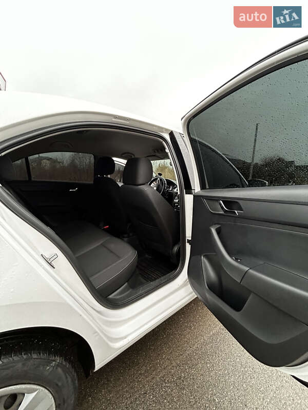 Лифтбек Skoda Rapid 2016 в Киеве