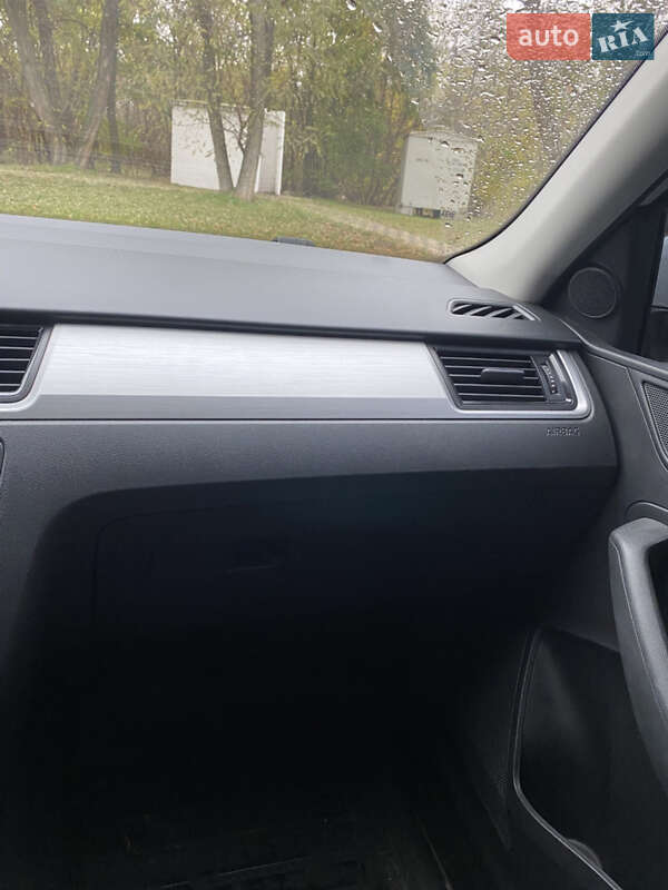 Лифтбек Skoda Rapid 2016 в Киеве