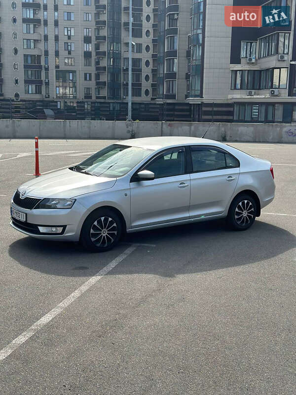 Ліфтбек Skoda Rapid 2015 в Києві фото 3 Ліфтбек Skoda Rapid 2015 в Києві