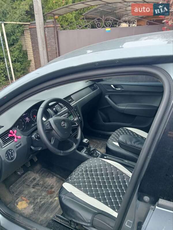 Хэтчбек Skoda Rapid 2013 в Днепре