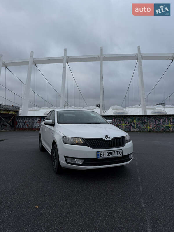 Лифтбек Skoda Rapid 2014 в Киеве фото 2 Лифтбек Skoda Rapid 2014 в Киеве