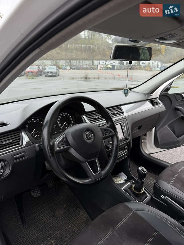 Лифтбек Skoda Rapid 2014 в Киеве фото 18 Лифтбек Skoda Rapid 2014 в Киеве