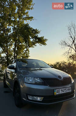 Лифтбек Skoda Rapid 2013 в Днепре