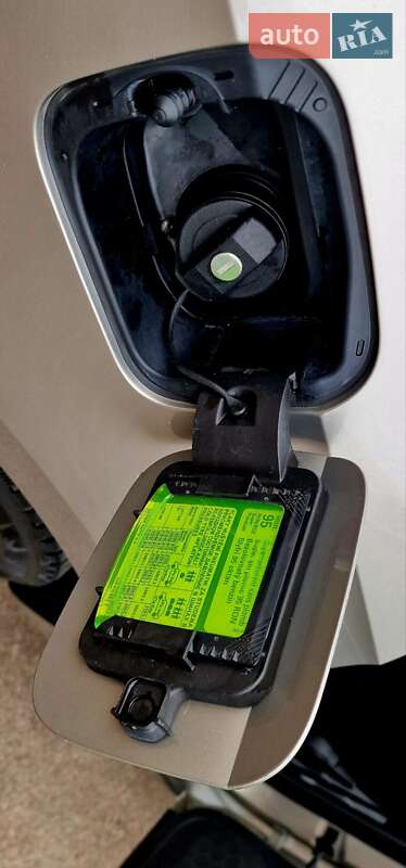 Лифтбек Skoda Rapid 2013 в Песочине фото 19 Лифтбек Skoda Rapid 2013 в Песочине