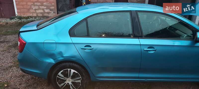 Хетчбек Skoda Rapid 2013 в Помічній