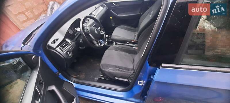 Хетчбек Skoda Rapid 2013 в Помічній
