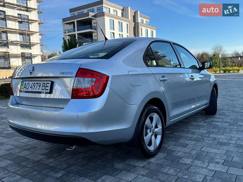 Хэтчбек Skoda Rapid 2013 в Мукачево