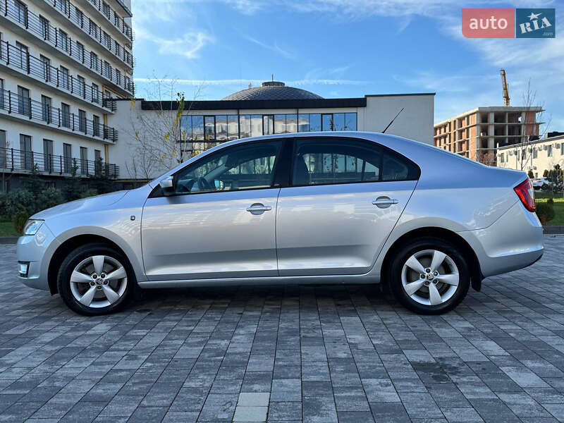 Хэтчбек Skoda Rapid 2013 в Мукачево