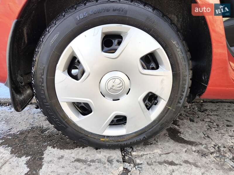 Ліфтбек Skoda Rapid 2013 в Дніпрі