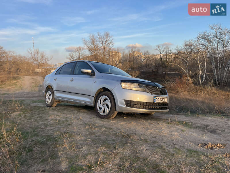 Лифтбек Skoda Rapid 2014 в Днепре